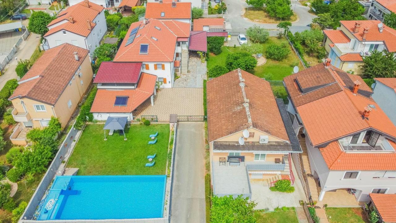 Pension Nina Umag Exterior foto