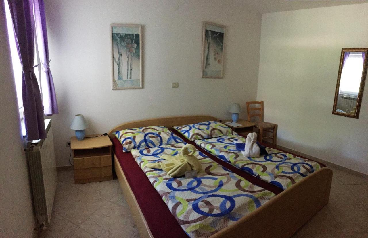 Pension Nina Umag Exterior foto