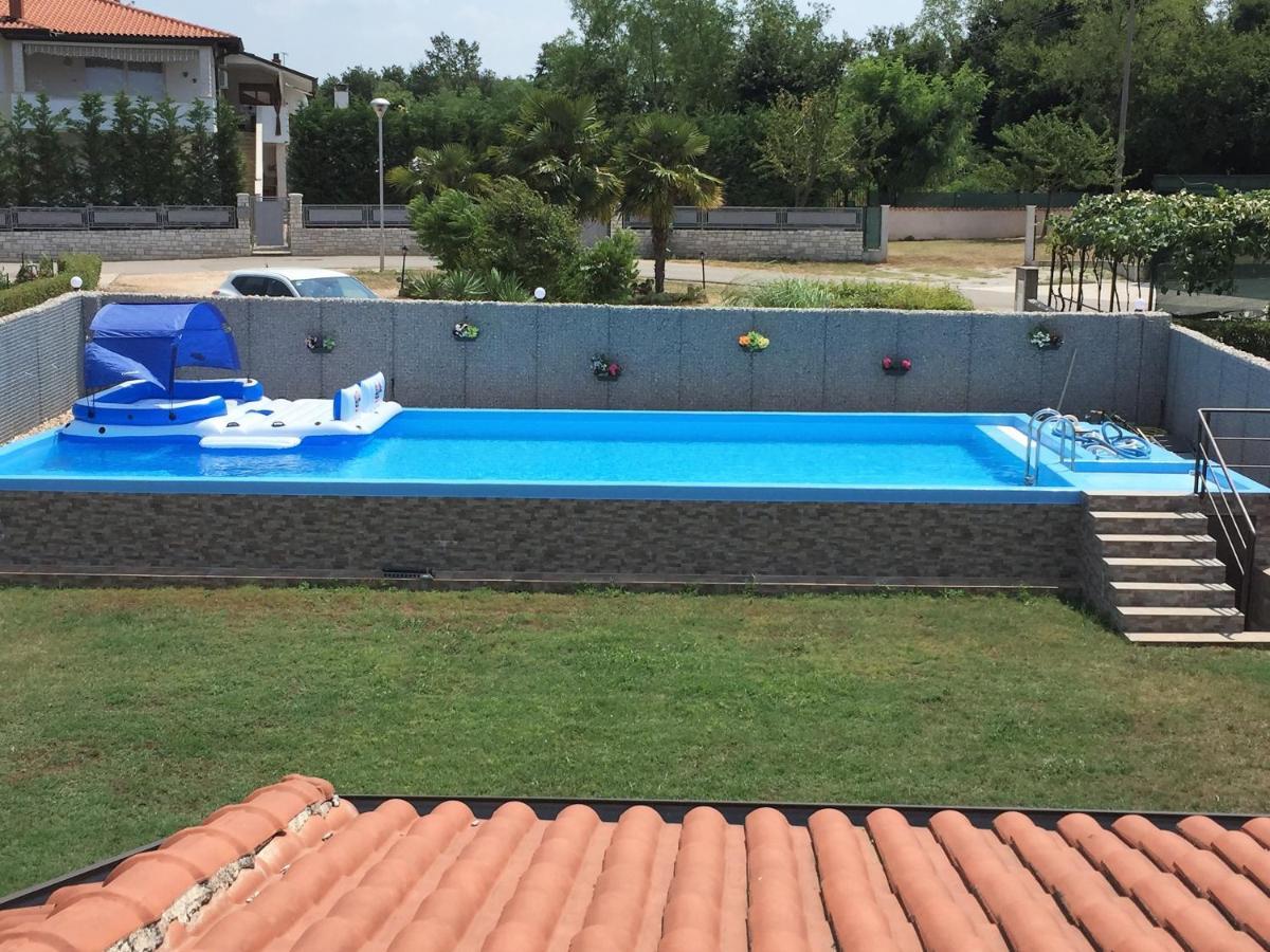 Pension Nina Umag Exterior foto